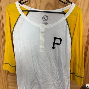 Like New, Women’s Size Small Pittsburgh Pirates 3/4 Sleeve Shirt by ‘47
